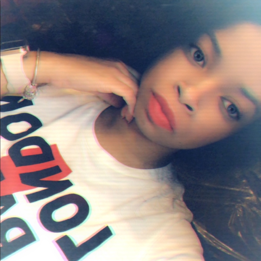 Meet your Posher, Miara